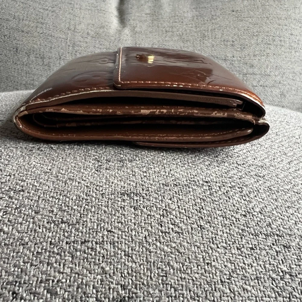 Louis Vuitton Bronze Brown Vernis Elise wallet.